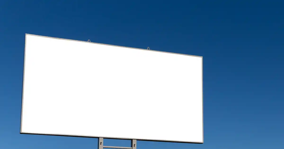 Jakiej wielkości mogą być billboardy reklamowe reklamy tradycyjnej OOH?